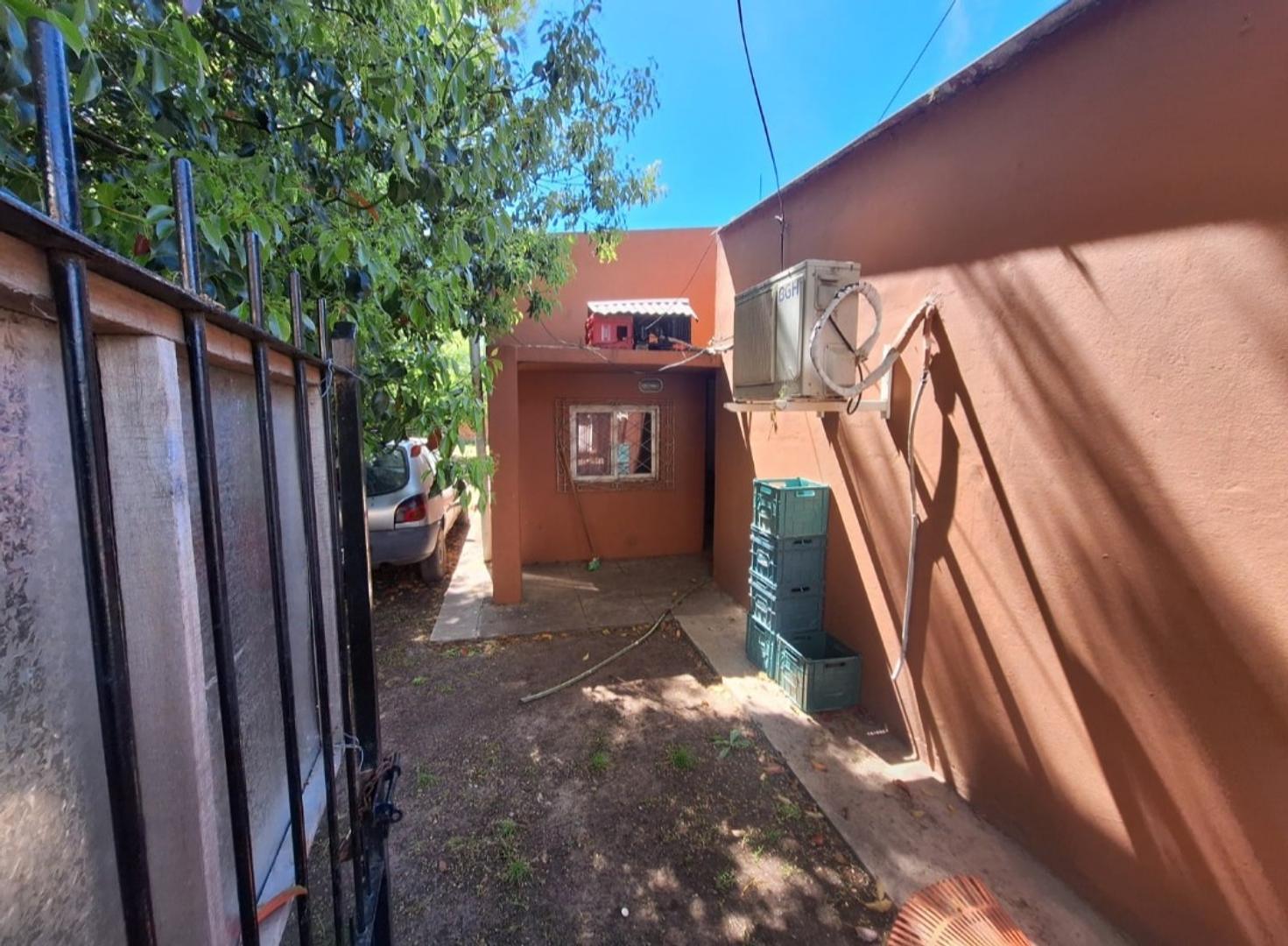 Casa 3 ambientes con 1 baño