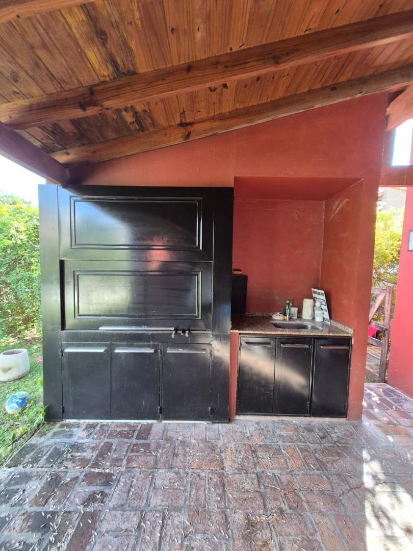 Casa en Venta con 3 cocheras