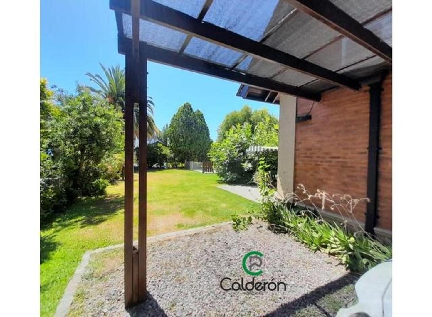 Casa en Alquiler con 5 cocheras