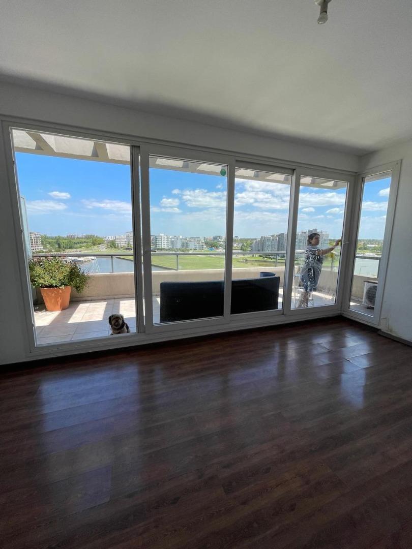 Departamento en Alquiler de 3 dormitorios