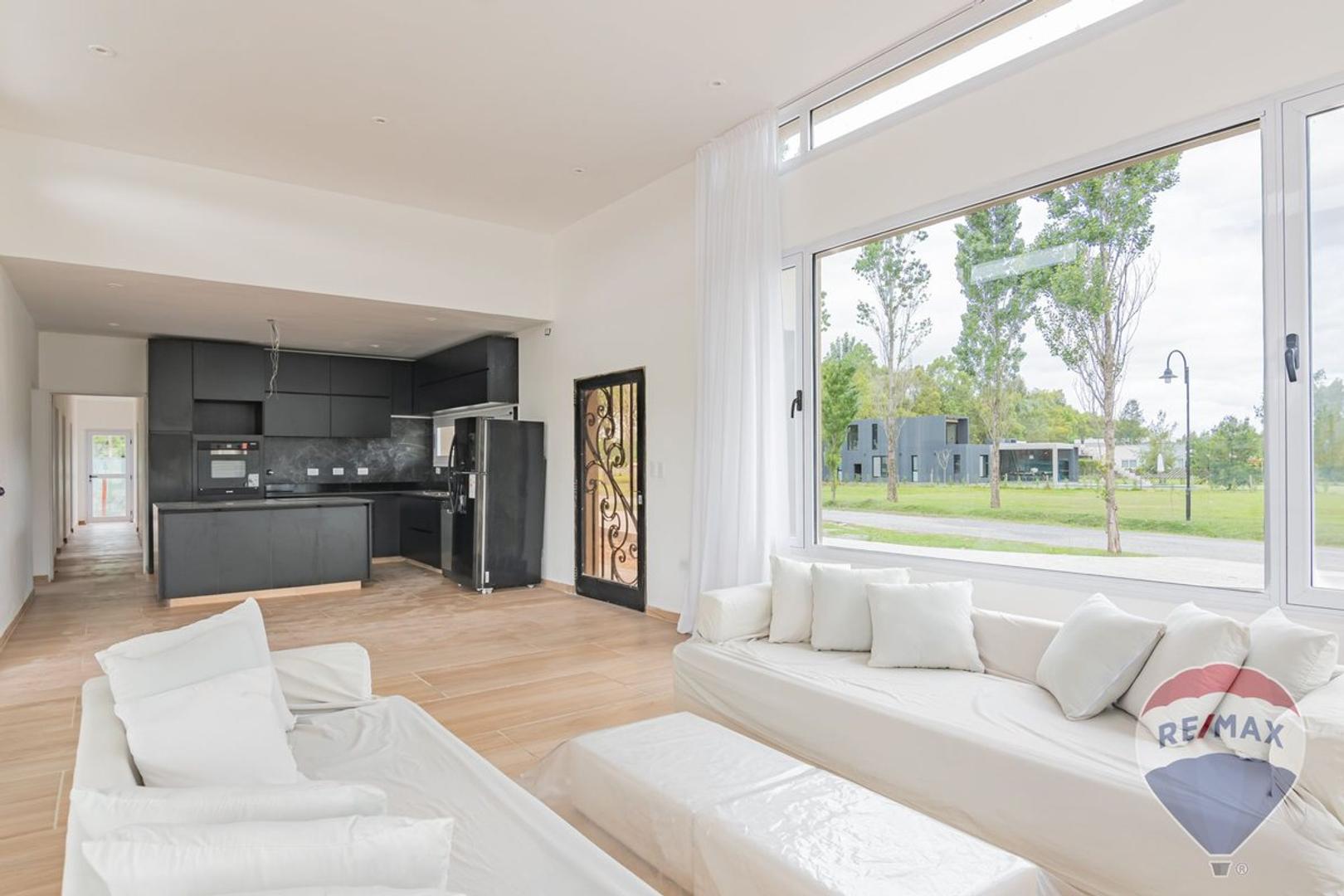 Miralagos Ruta Provincial 2 100