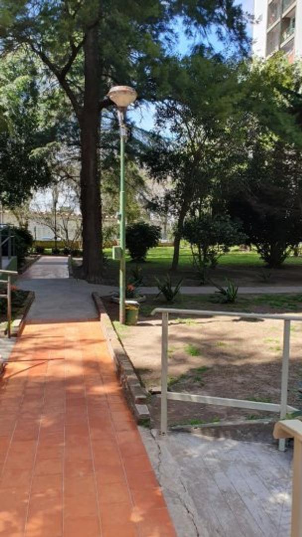 Depto 4 amb. en Vte López