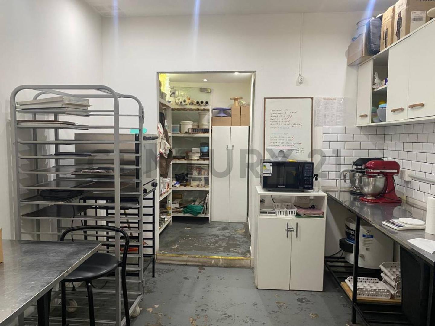 ALQUILER LOCAL COMERCIAL 40 M2.  UBICACIÓN ESTRATÉGICA JULIÁN ALVAREZ 1000 PALERMO.