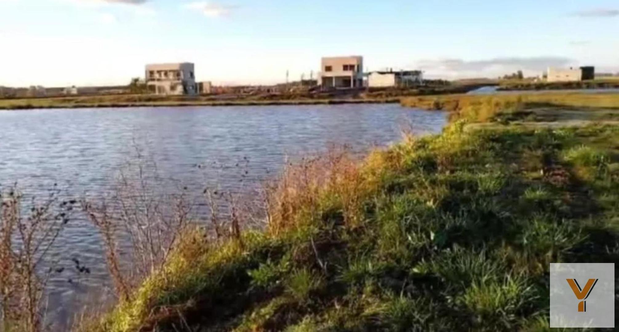 Terreno en venta - 700mts2 - Campos de La Enriqueta