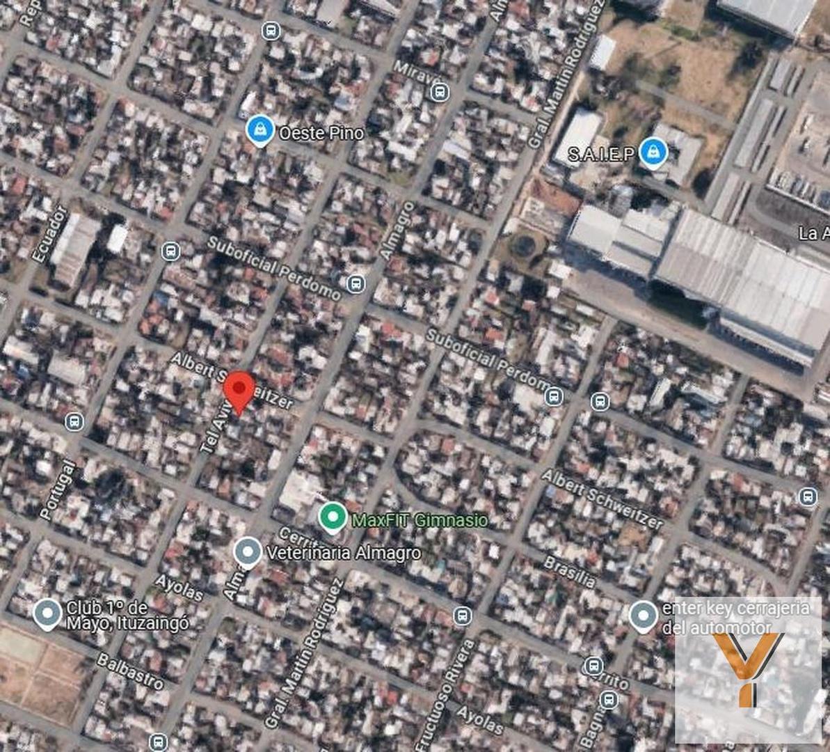 Casa en venta - 3 Dormitorios 1 Baño - 220Mts2 - Ituzaingó