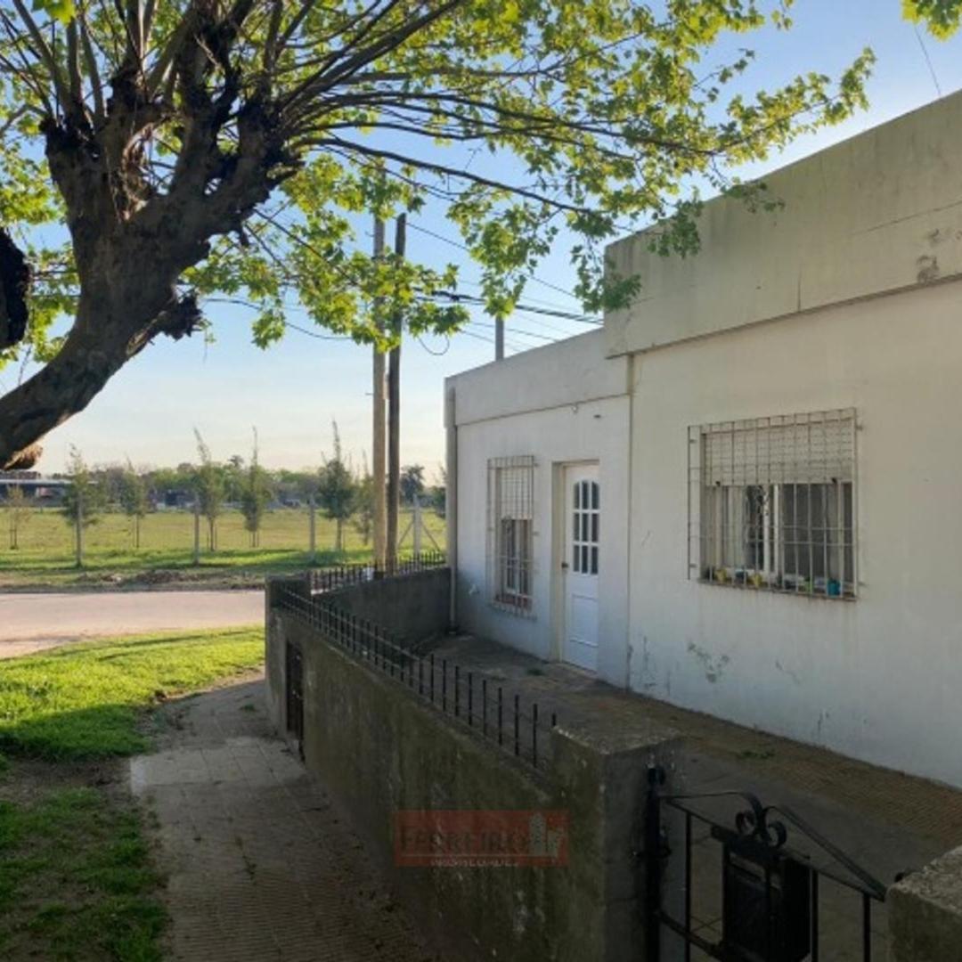 VENTA CASA 4 AMB CON JARDÍN EN BELLA VISTA - APTA CRÉDITO
