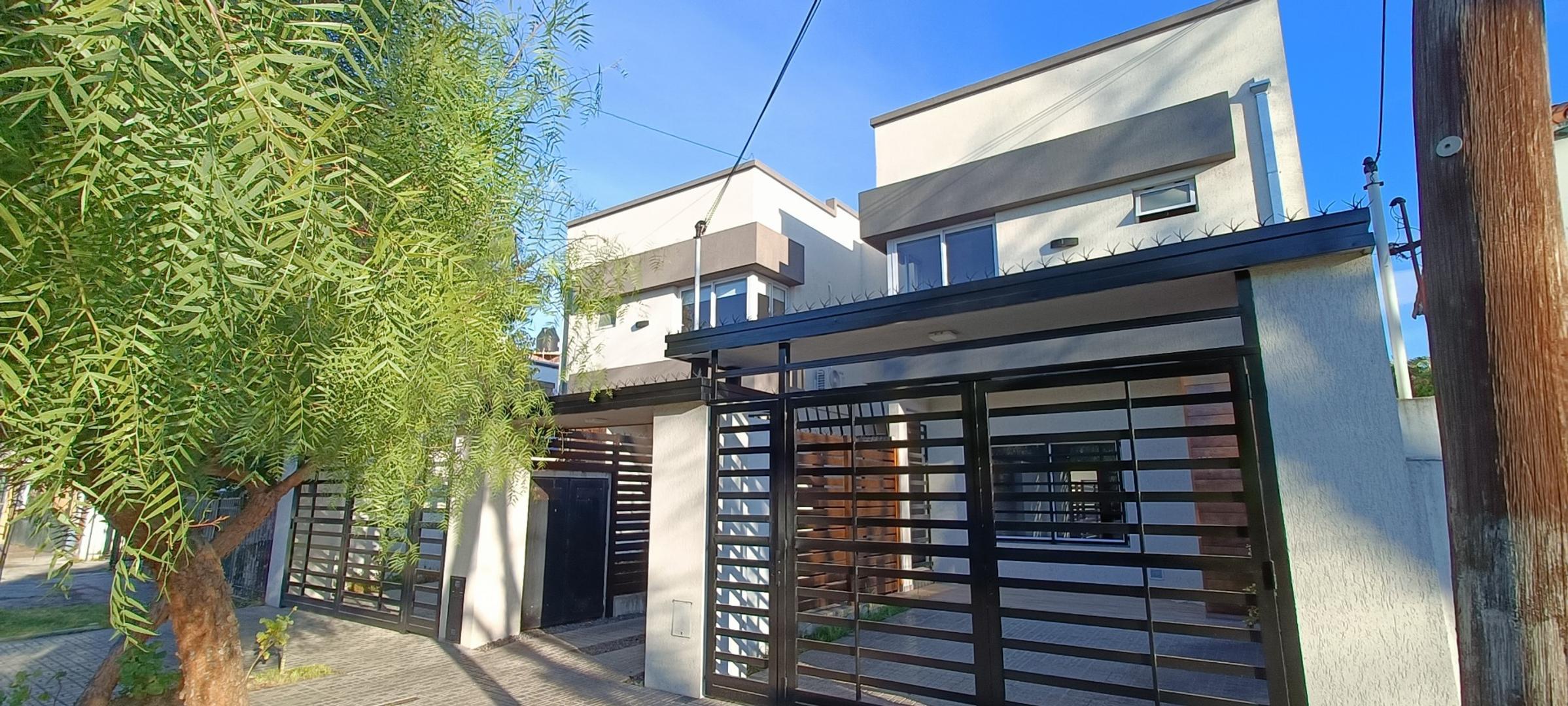 Duplex en Venta en Ituzaingo