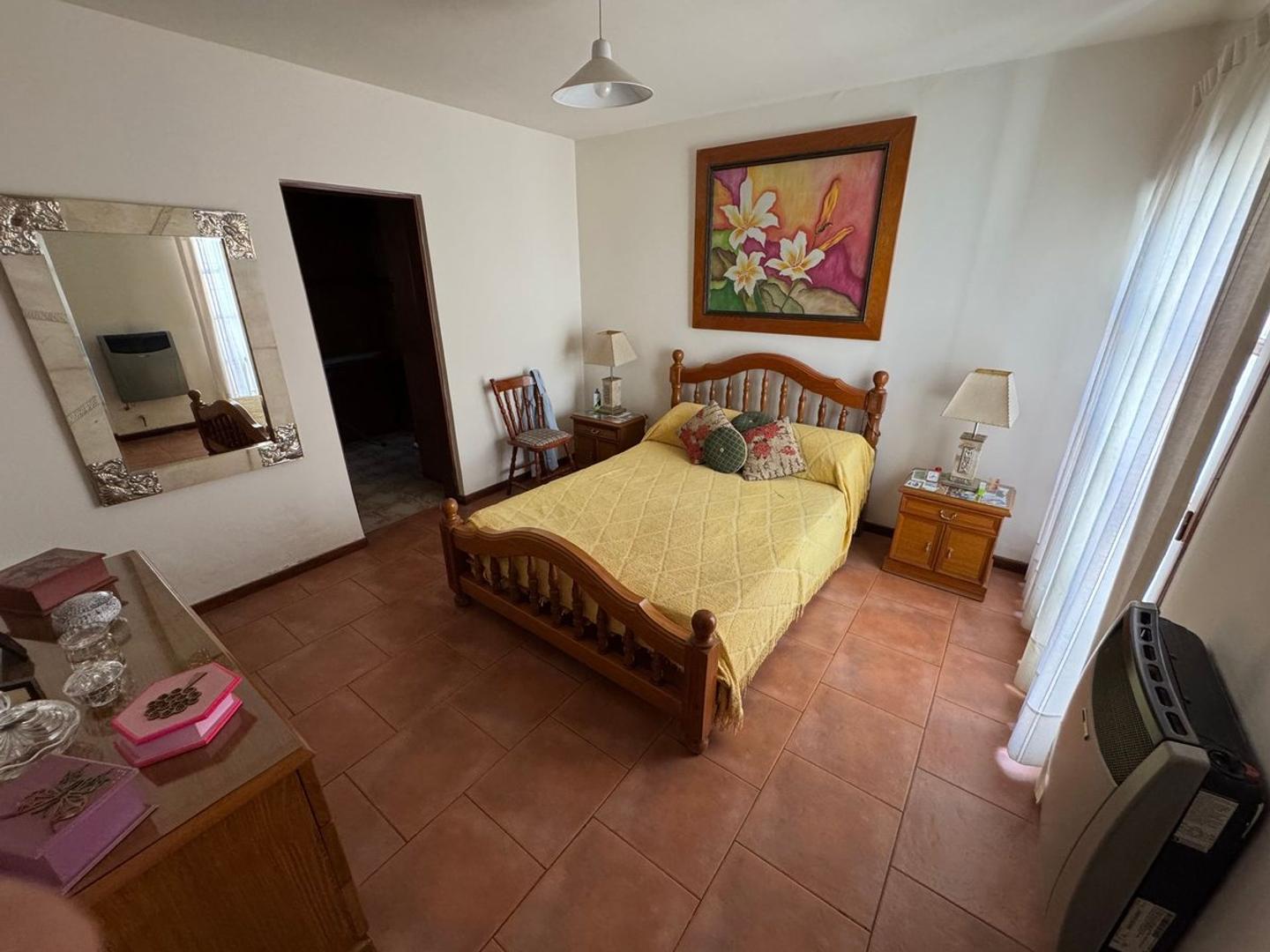 VENTA DE CASA Y DEPARTAMENTO 310M2 TUNUYÁN MENDOZA