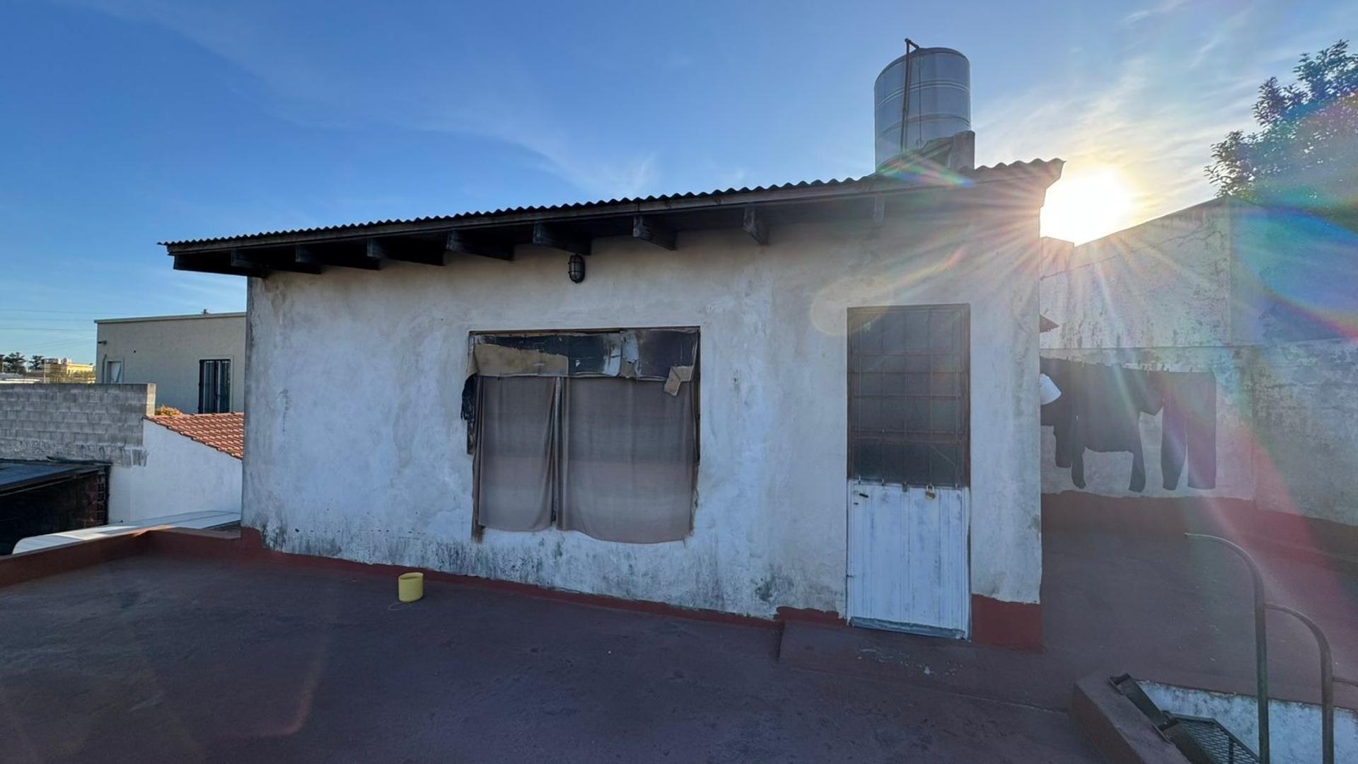 Hermosa casa con cercanía a Estación de tren Villa de Mayo