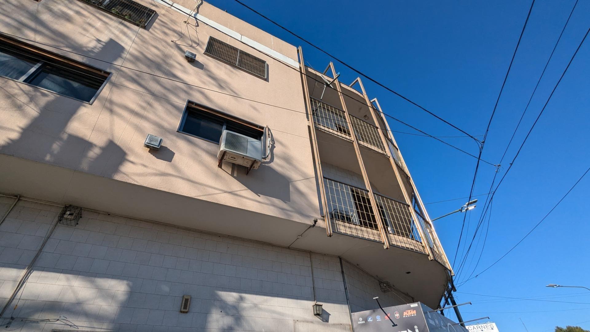 HIPOLITO YRIGOYEN 10500