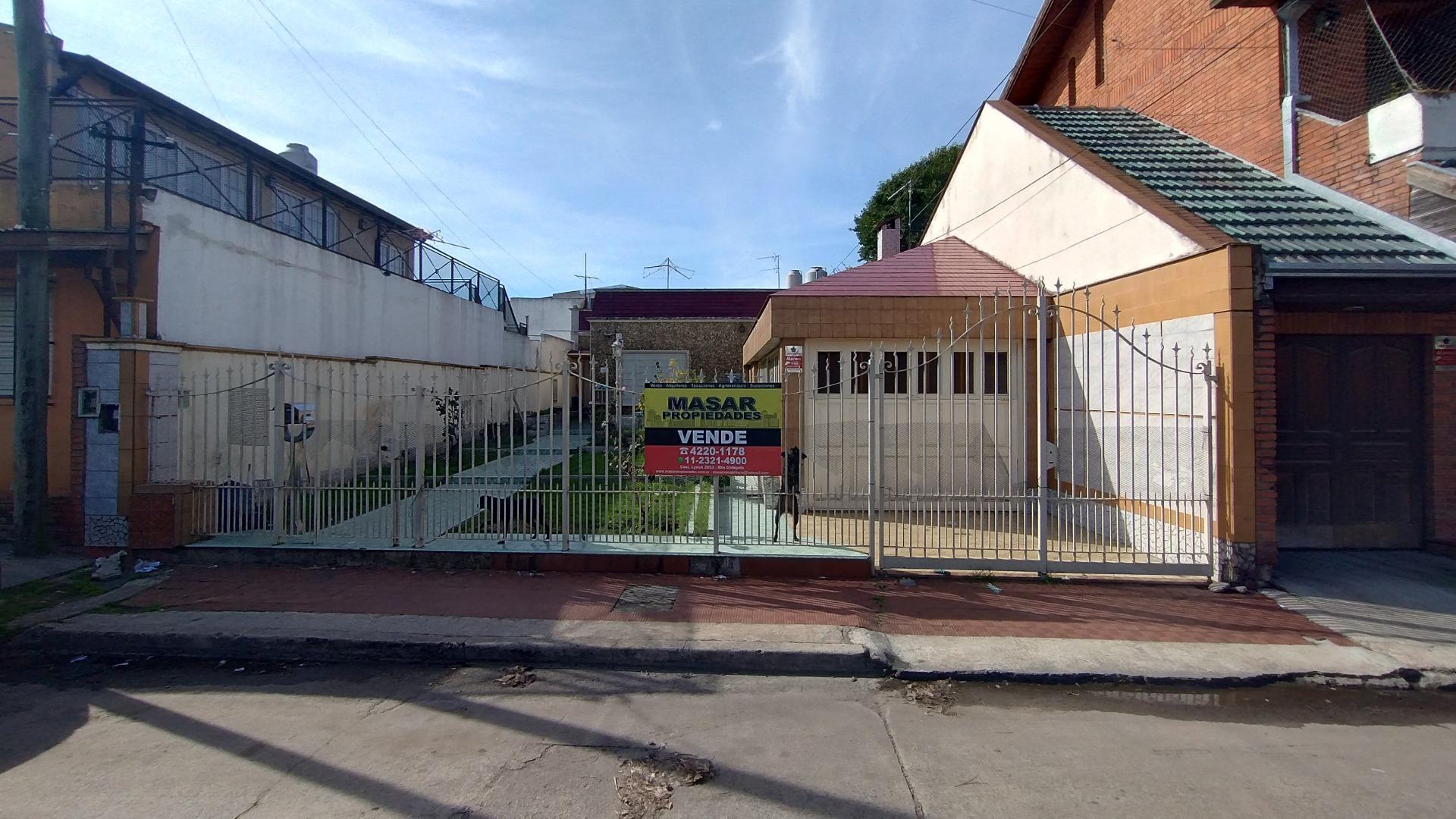 AMPLIA VIVIENDA BIEN UBICADA EN TEMPERLEY