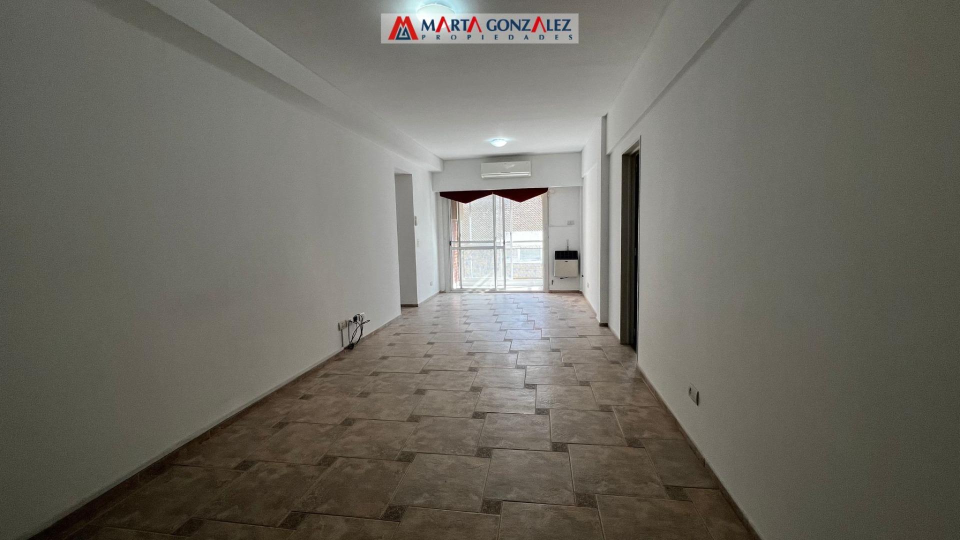 Departamento 3 ambientes con 1 baño