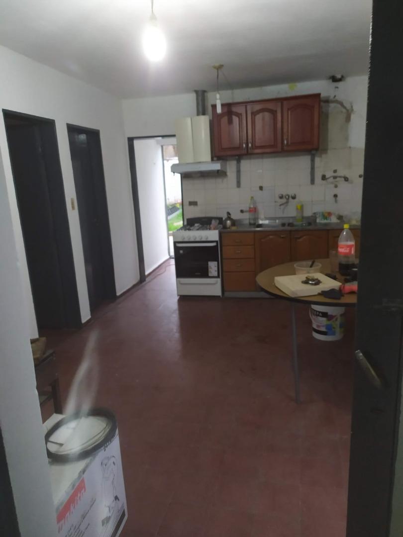 Casa 3 ambientes con 1 baño