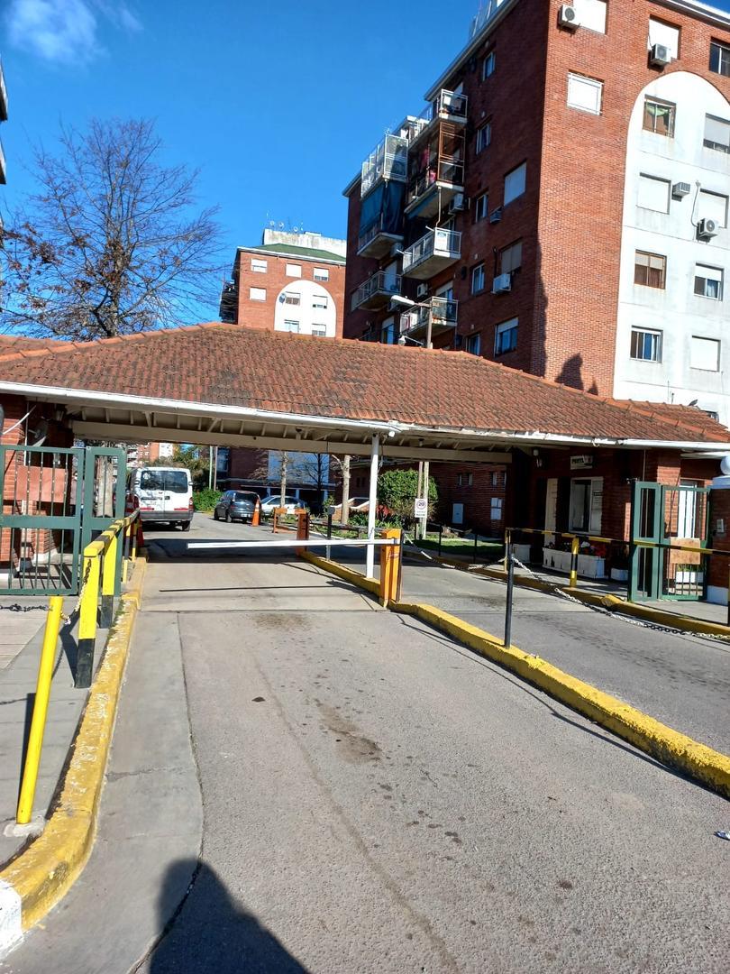 Esquel  1399 , Piso 1