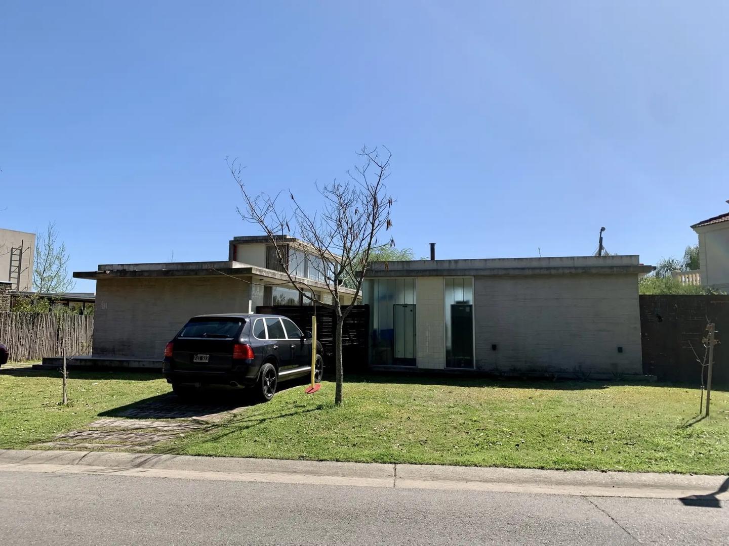 Imponente Casa En Venta En San Agustin