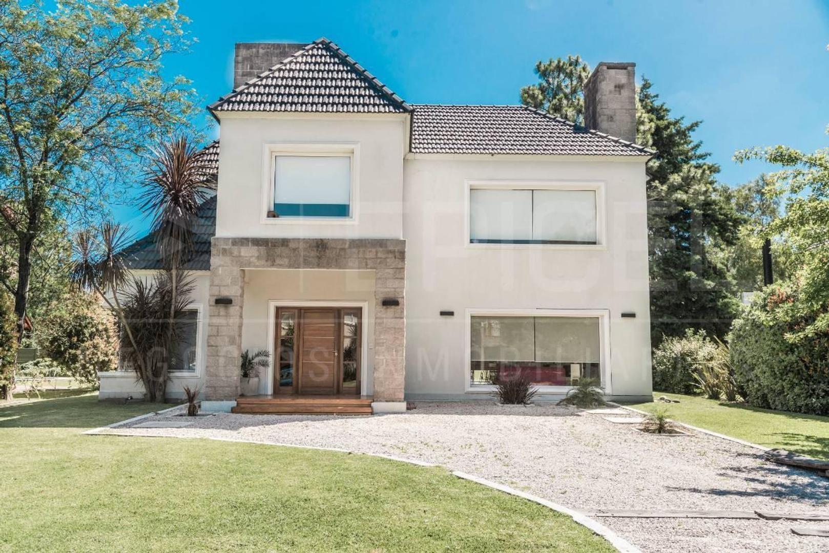 Impecable casa en St Thomas Sur