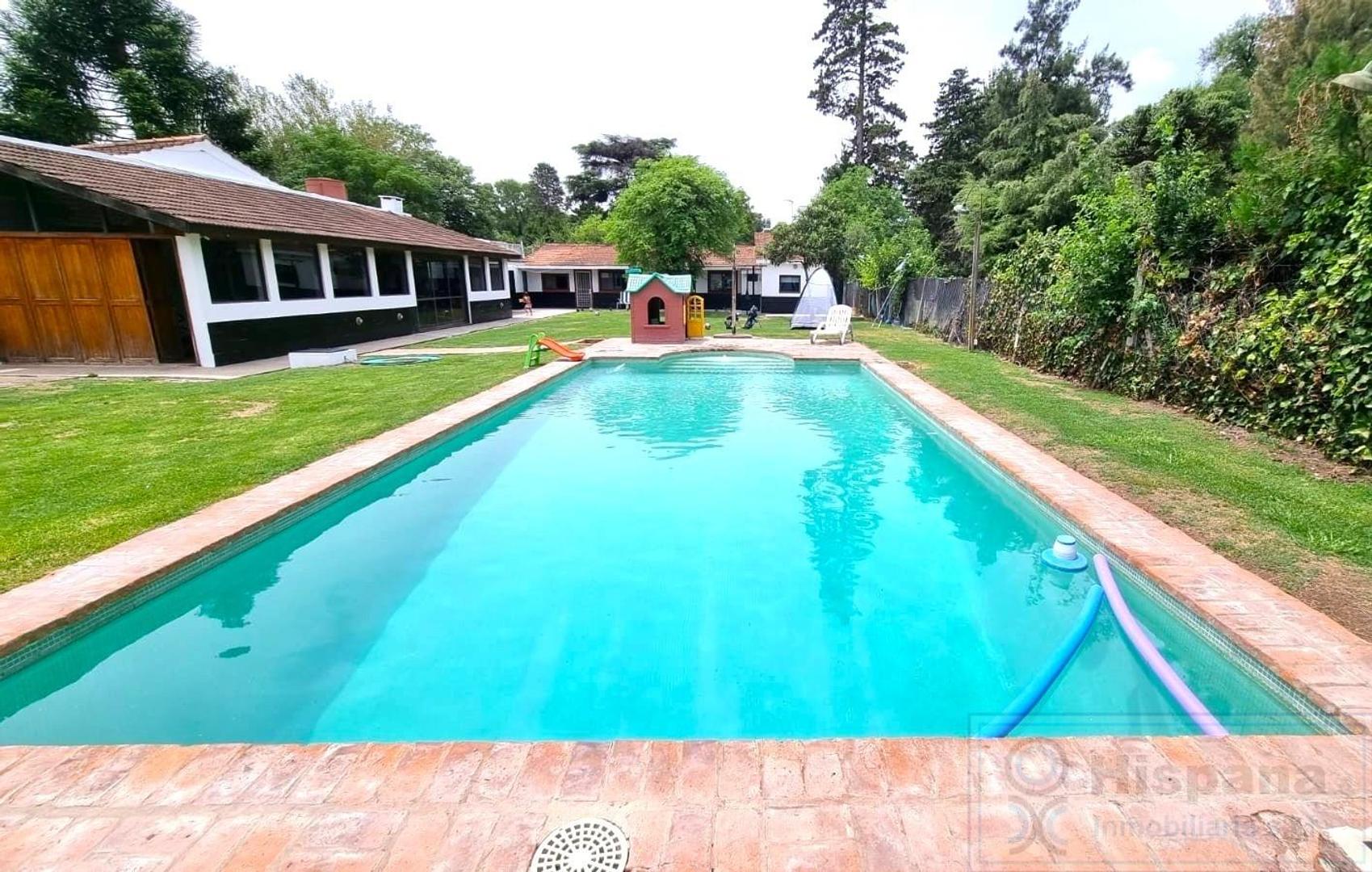 Casa quinta en venta sobre la calle Lisandro de la Torre. Del Viso, Pilar. APTA CREDITO. RETASADA