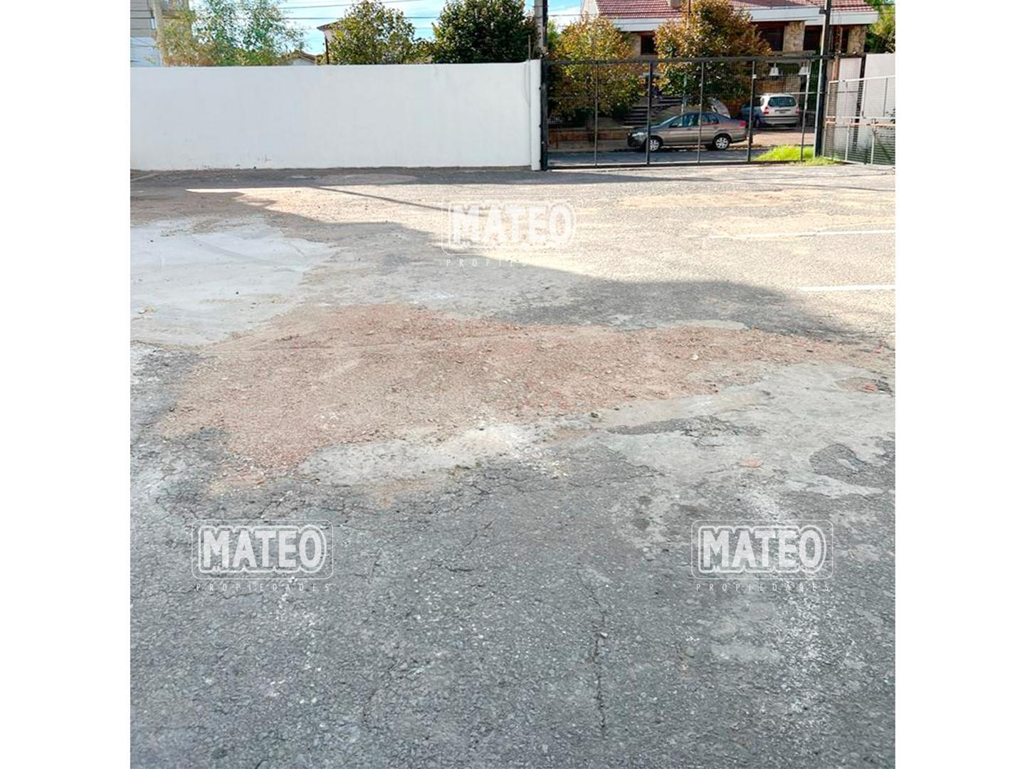 Centro de Paso del Rey. Galpón/Depósito en Alquiler.