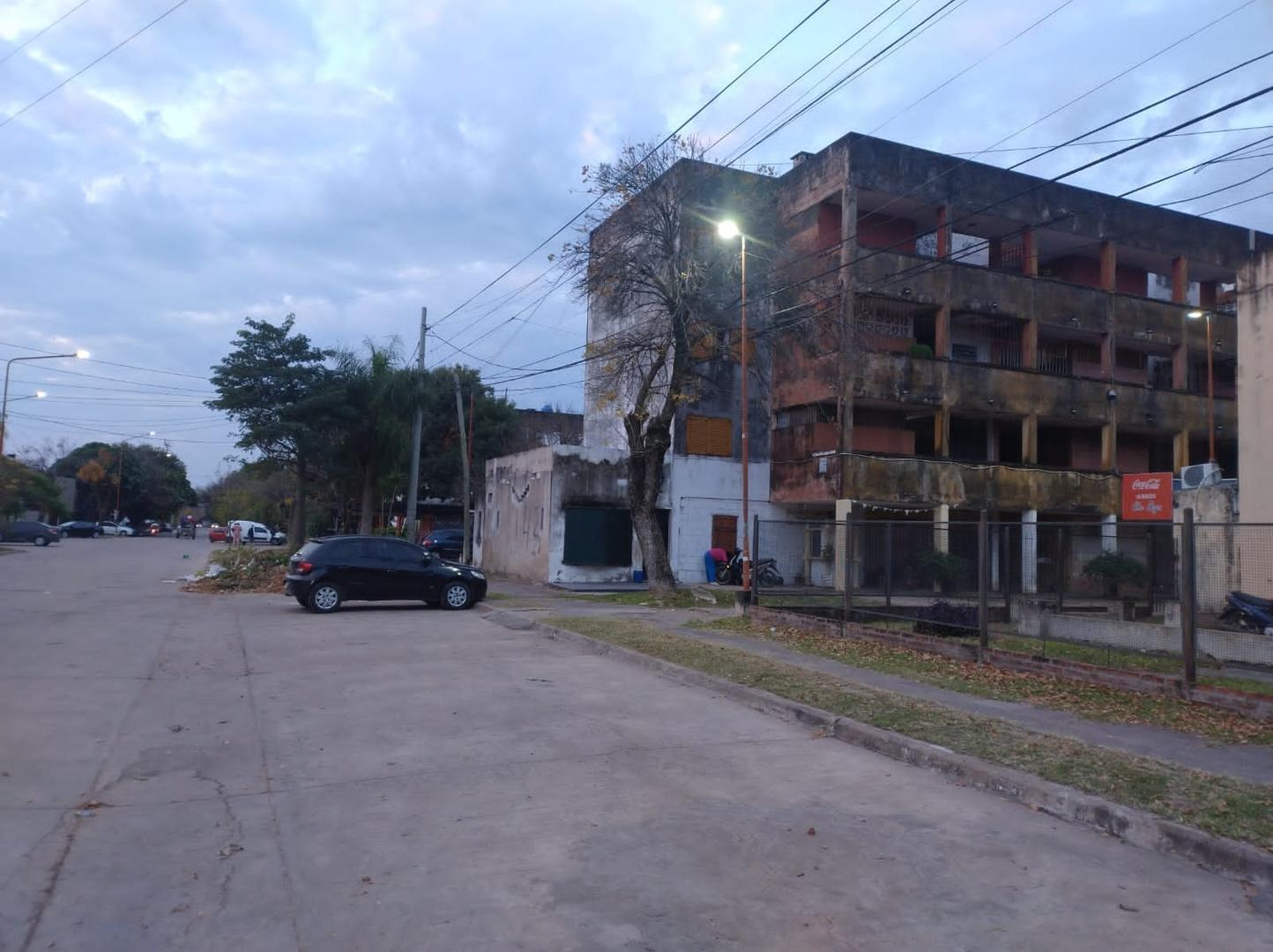 2 De Abril 2900, Piso 2