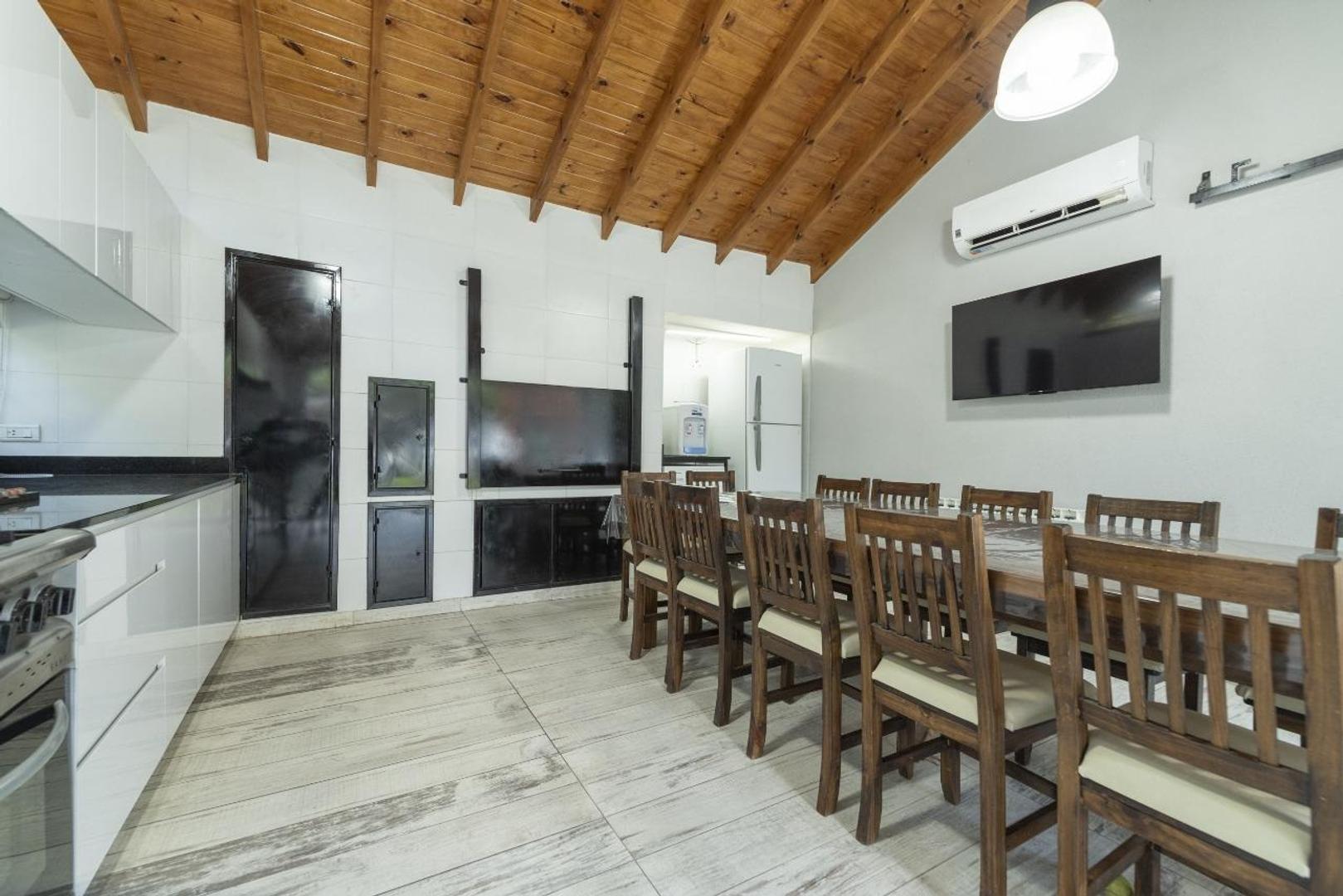 Casa en Venta en Moreno, USD 119.000