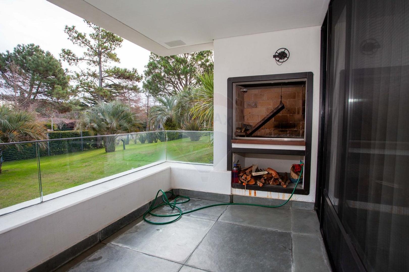 Departamento en Alquiler con 2 cocheras