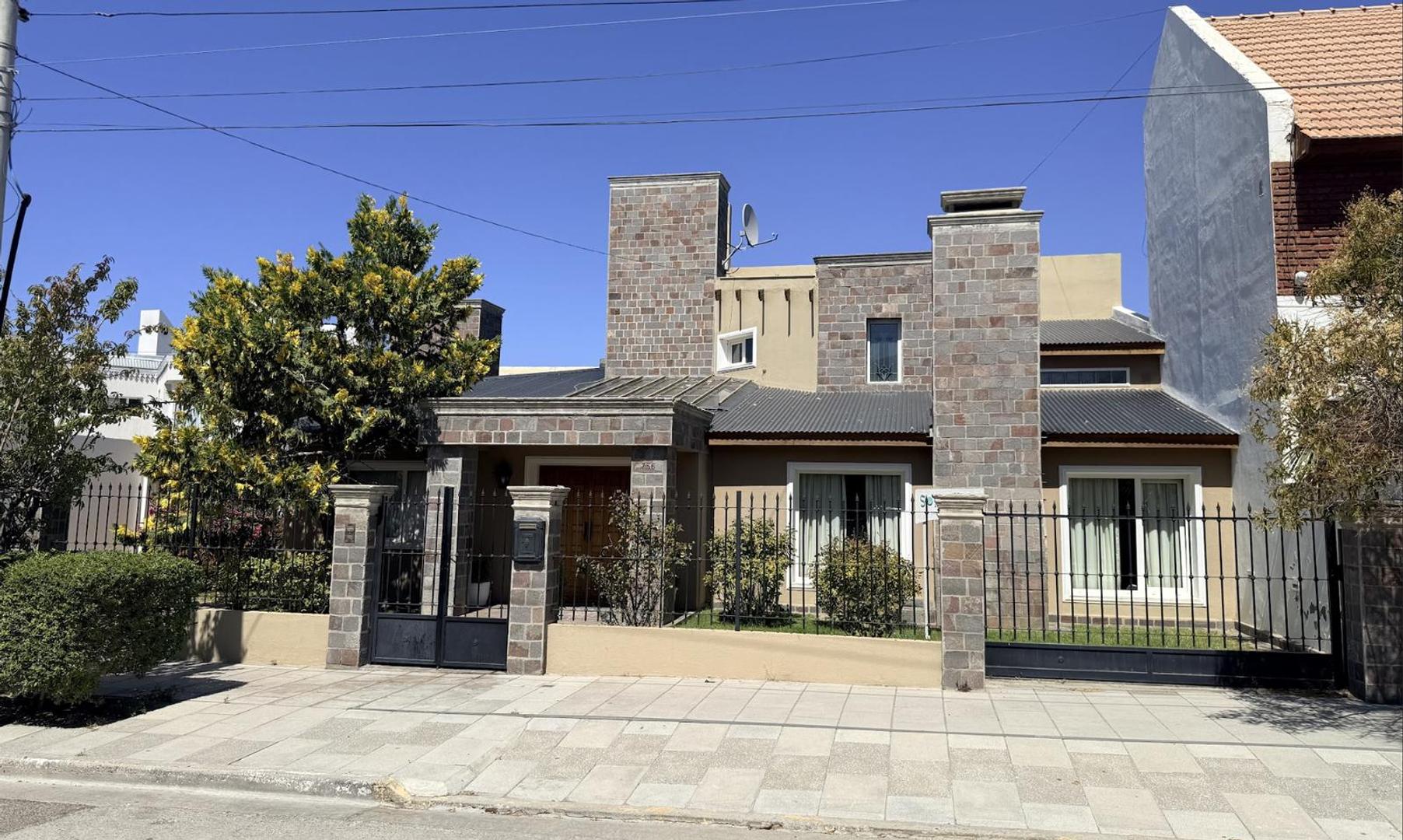 Casa de 4 dormitorios