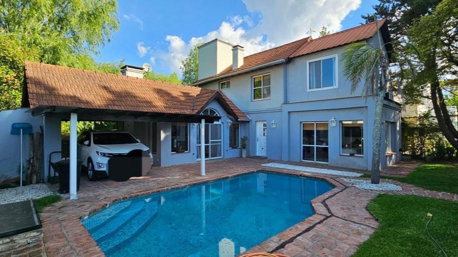 CASA EN VENTA CON AMARRA