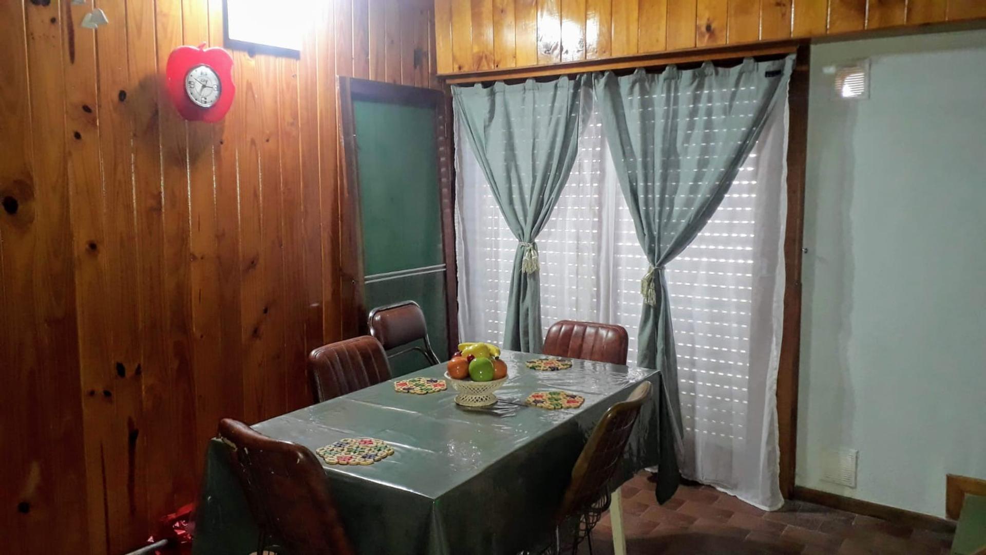 Avenida Mitre 1727 , Piso 3