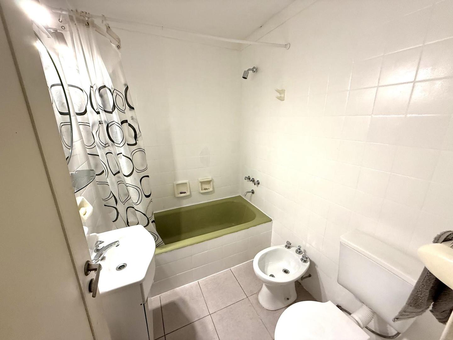 2 AMB - COCINA APARTE Y LAVADERO - 35M2