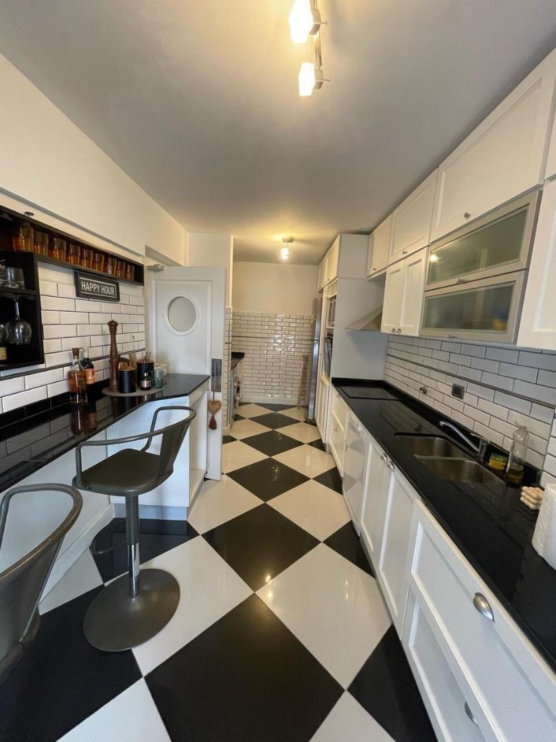 Departamento 4 ambientes con 3 baños