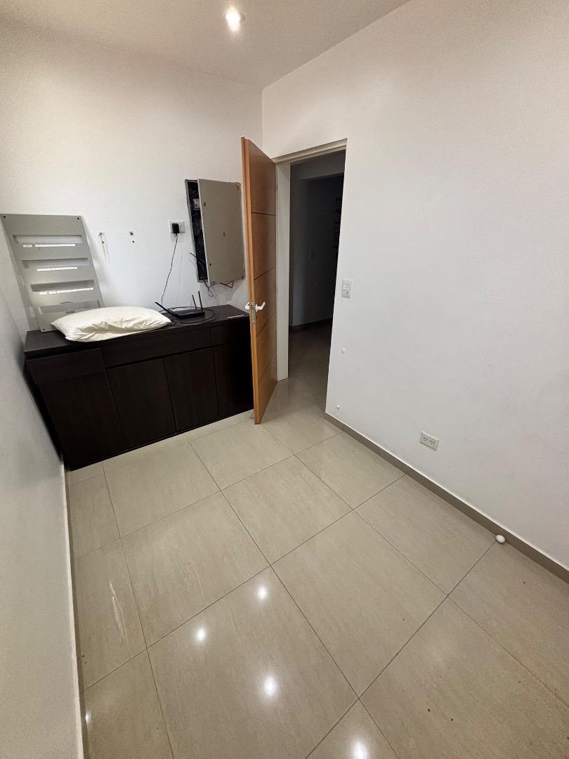 Casa en Venta con 5 cocheras