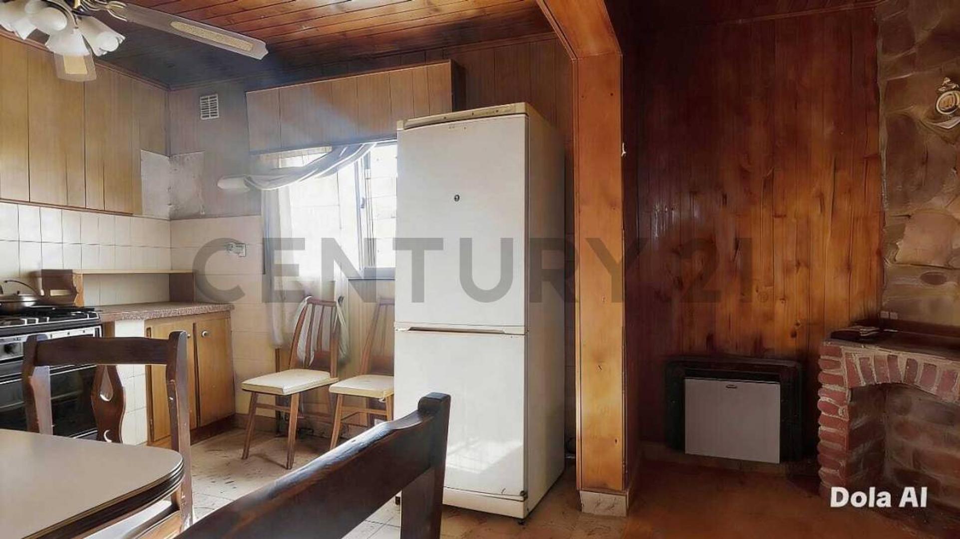 Casa 2 ambientes con 1 baño