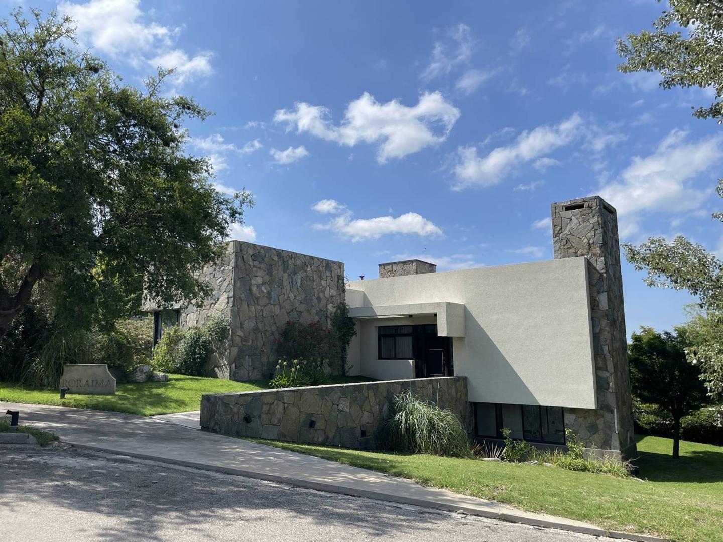 CHUMAMAYA, casa RORAIMA, 315 m2 constr. s/lote 1538 m2