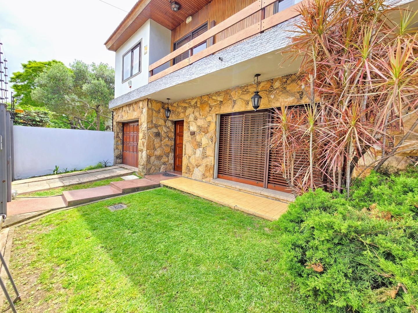 Tres De Febrero 1000