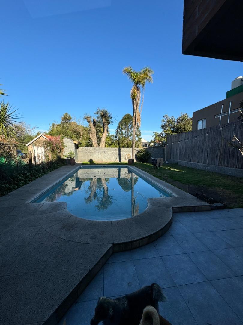 Única casa 5 Amb s/Jauretche. Lote 500m piscina