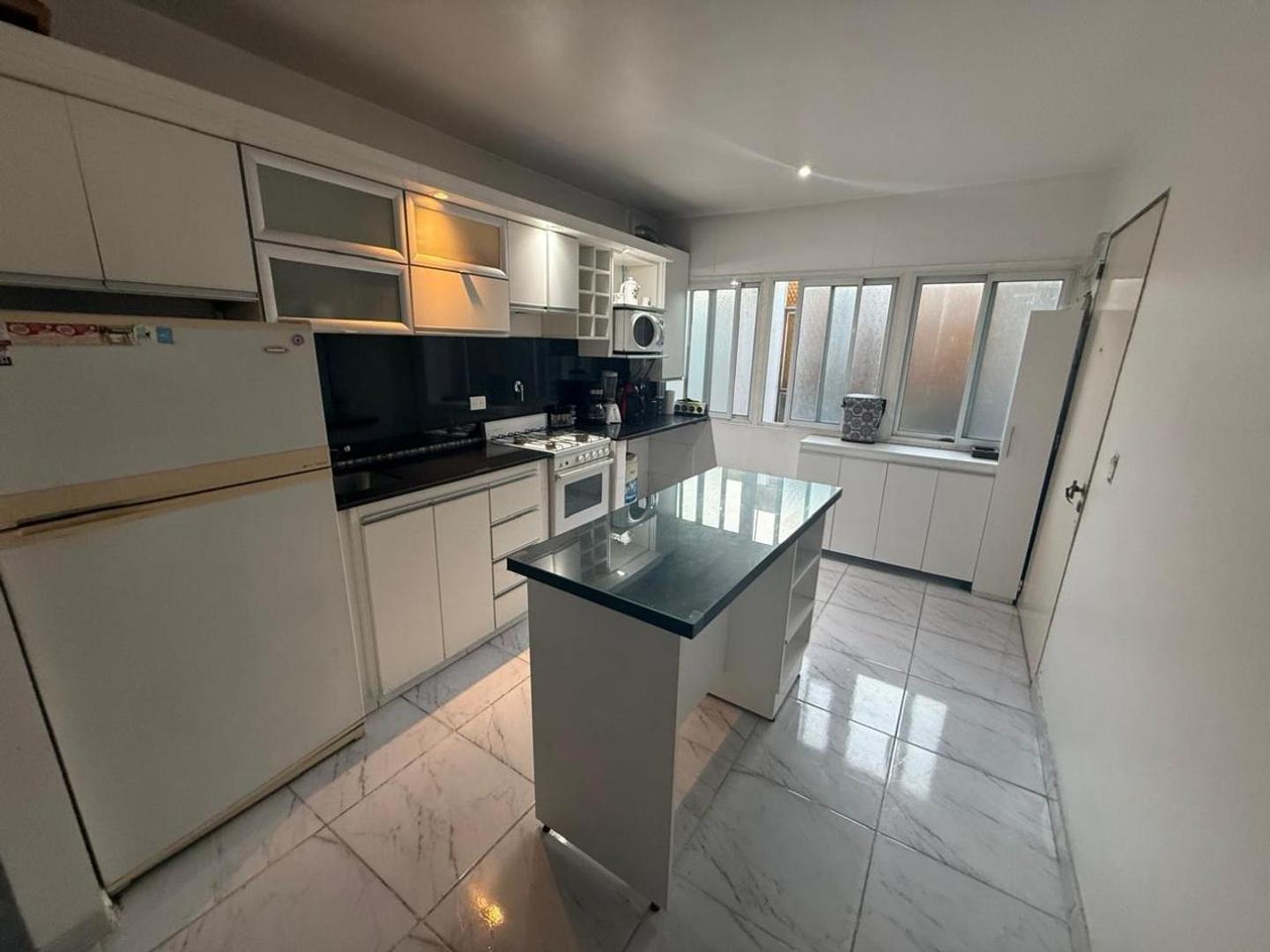 Ricardo Balbin - Ruta 8 5442 , Piso 2