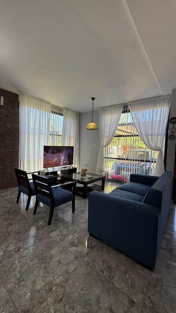 Casa 4 ambientes con 3 baños