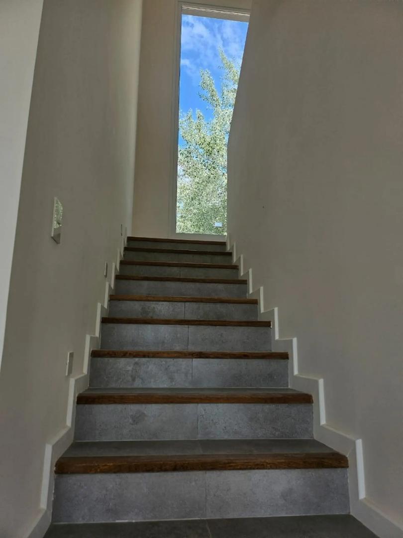 RUTA 2 - HARAS DEL SUR 3 - RESIDENCIA A ESTRENAR