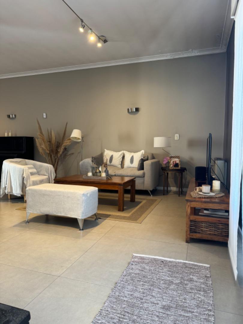 Tacuarí al 500. Haedo