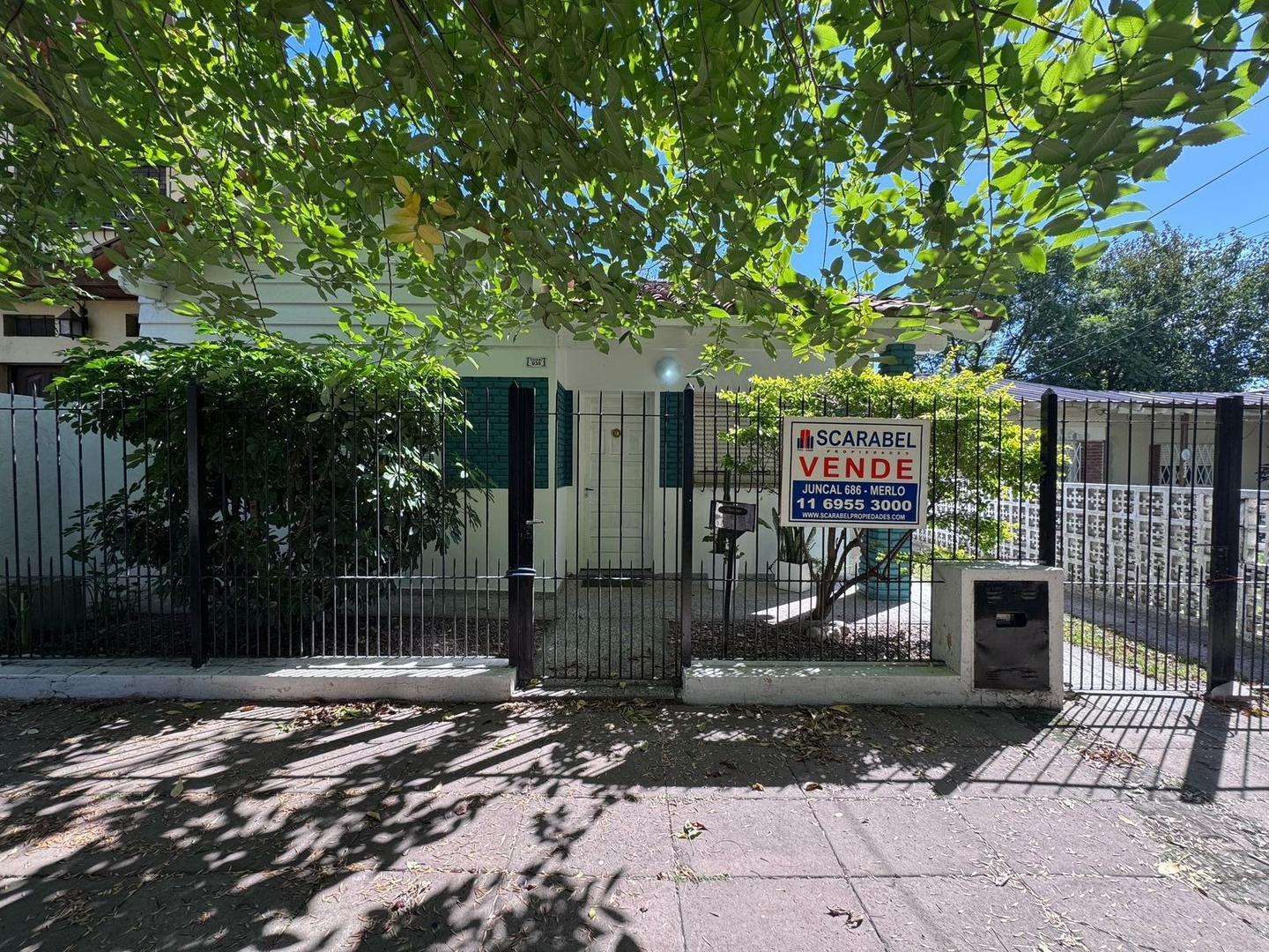 VENTA CHALET 3 AMB COCHERA Y FONDO