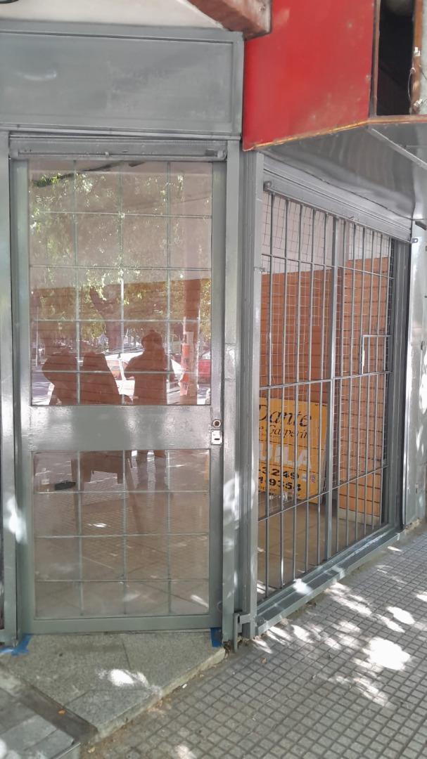 Local en Alquiler 25 años