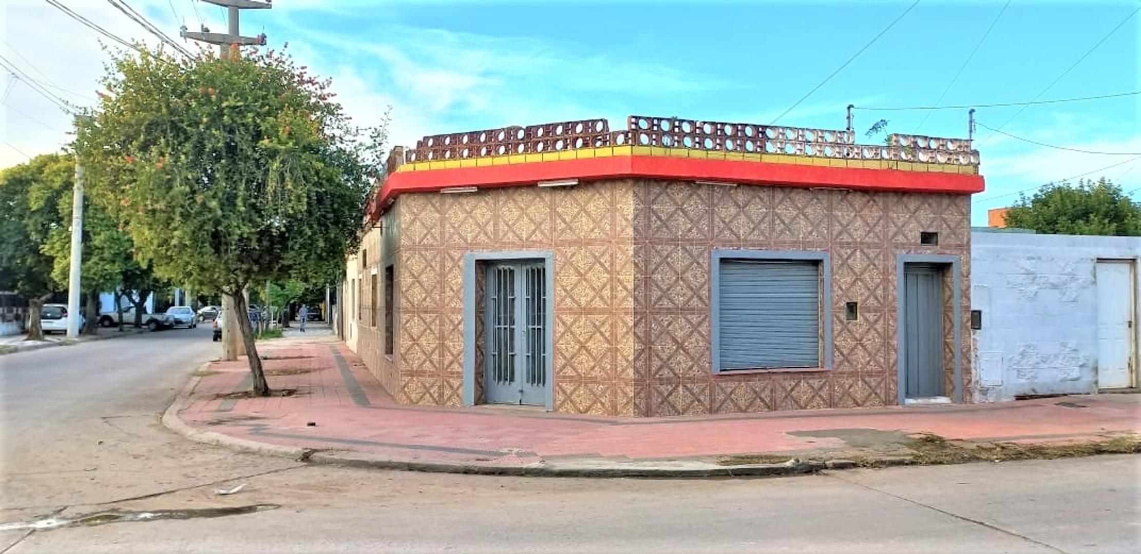 Oportunidad ! Propiedad Casa + Local en VENTA