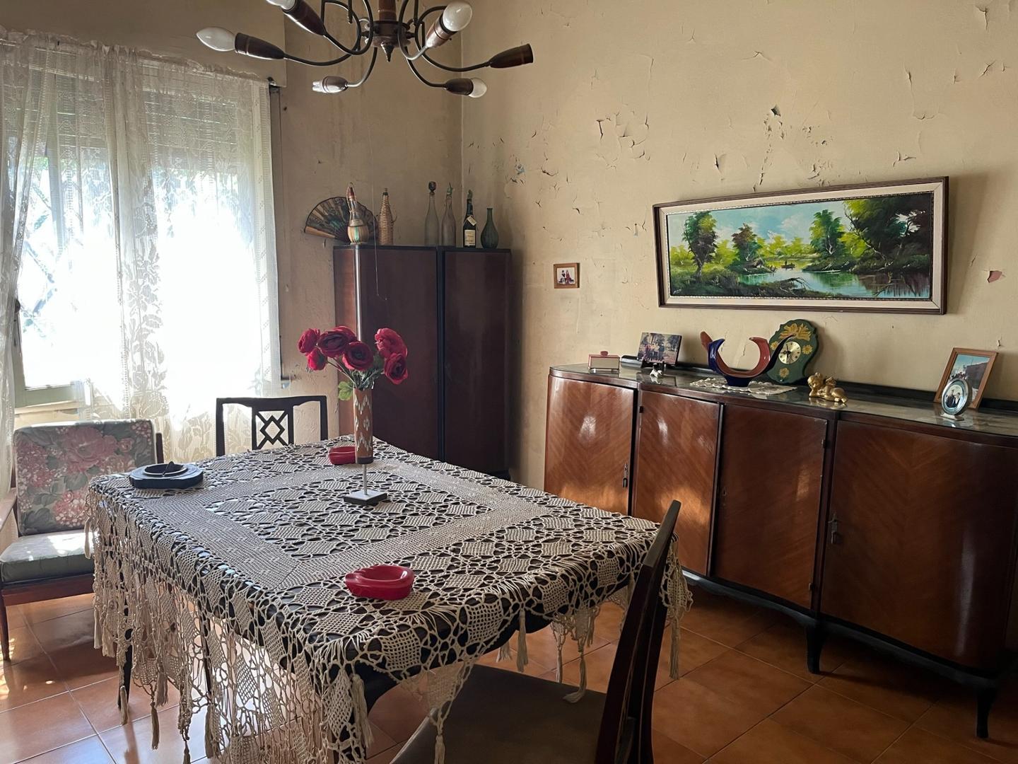 Casa 3 ambientes con 1 baño