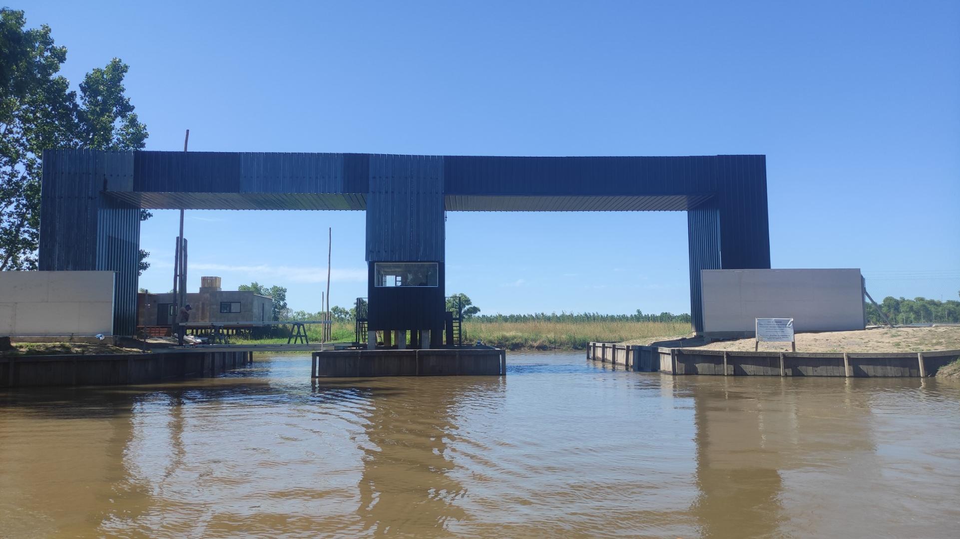 Rio Parana De Las Palmas