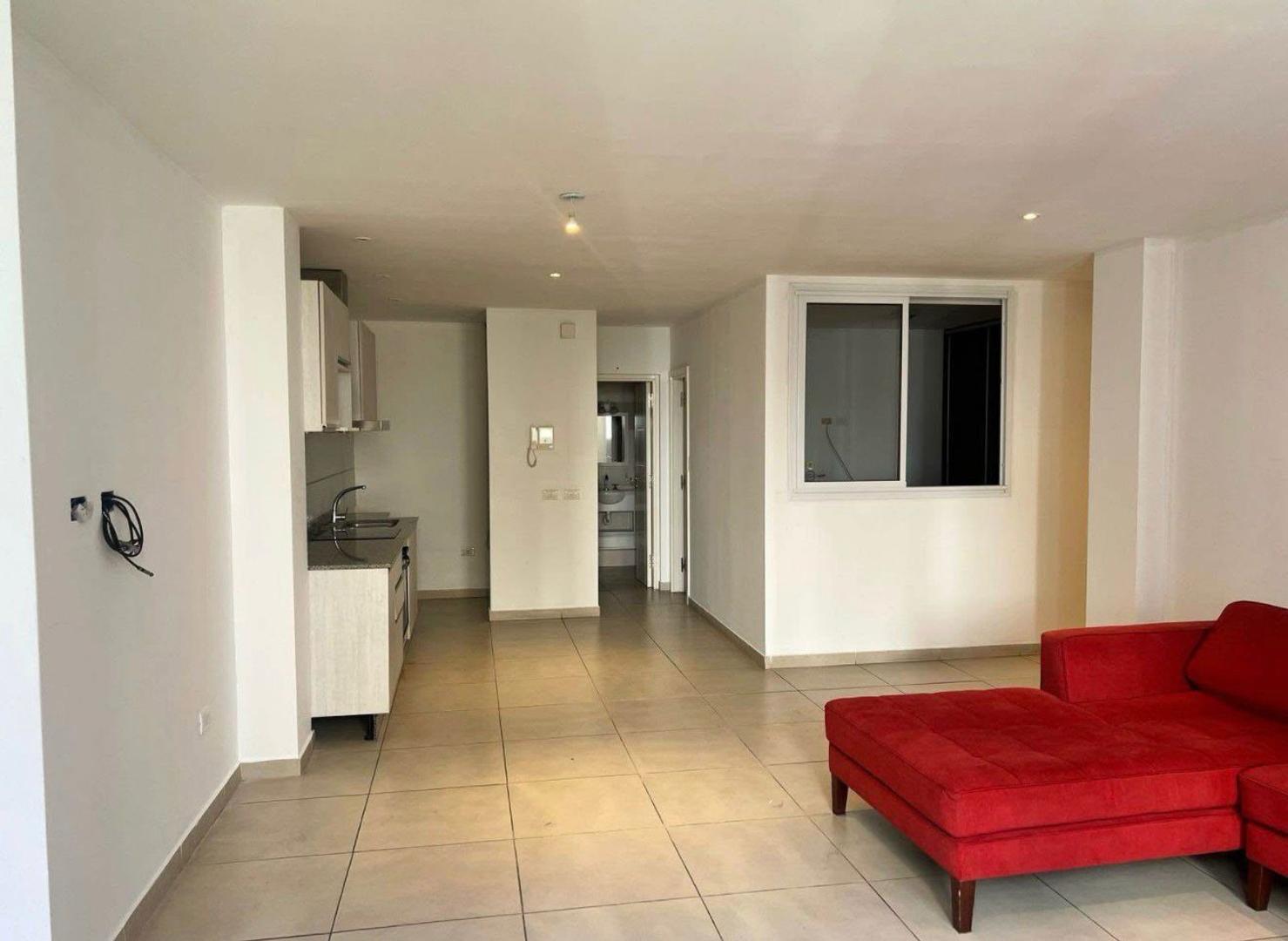 DEPARTAMENTO EN ALQUIER DE 12 MESES 2 AMBIENTES CON COCHERA