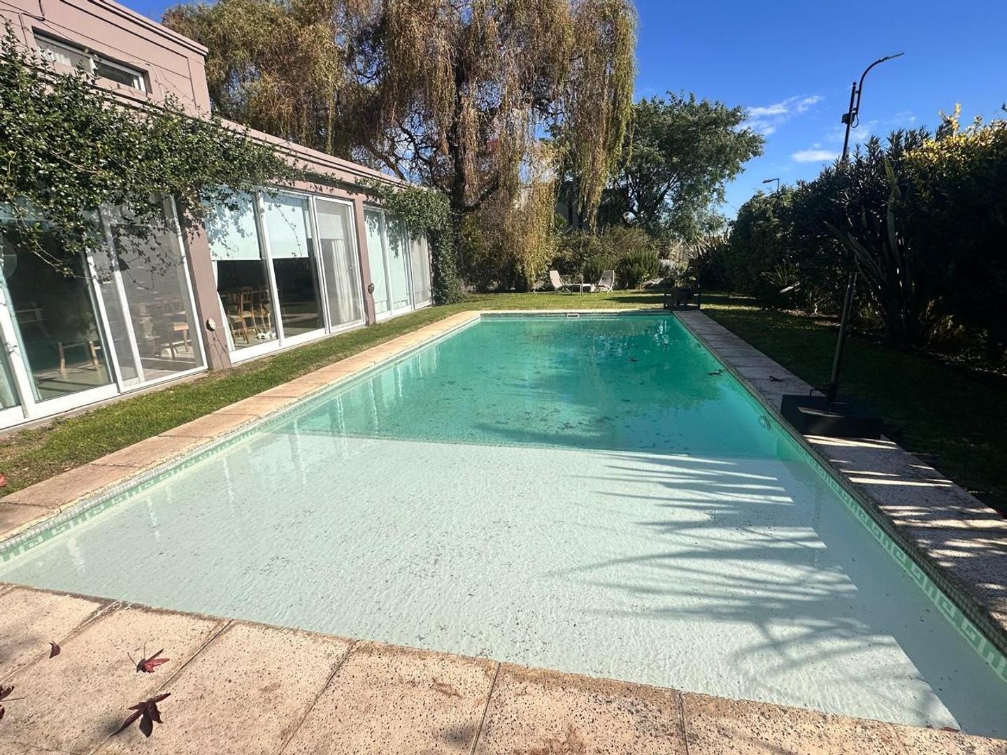 Casa en venta en Barrio Privado El Rocio