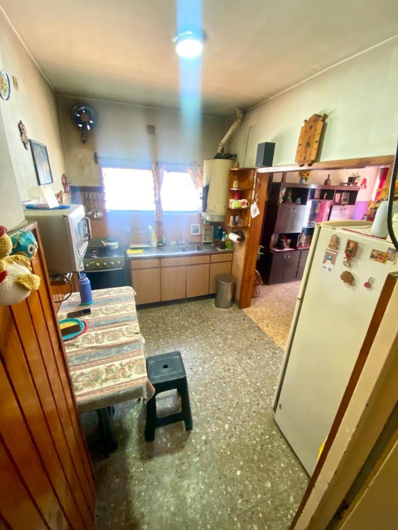 Casa 2 ambientes con 1 baño