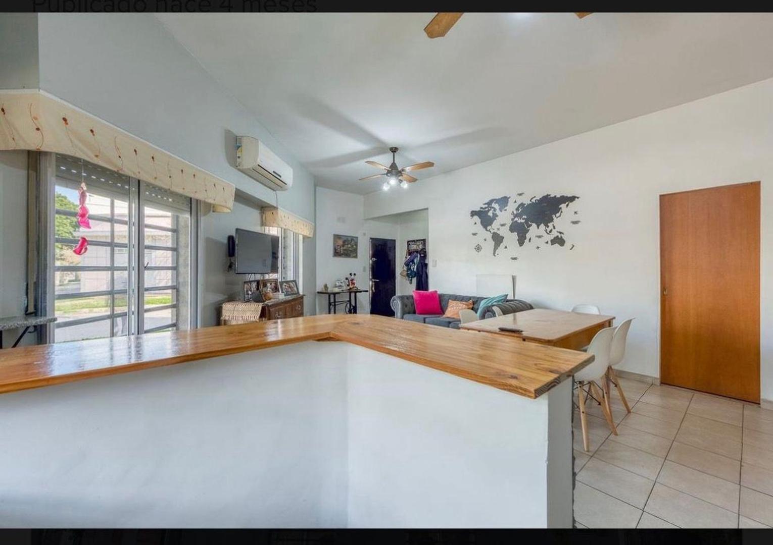 Casa 3 ambientes con 1 baño