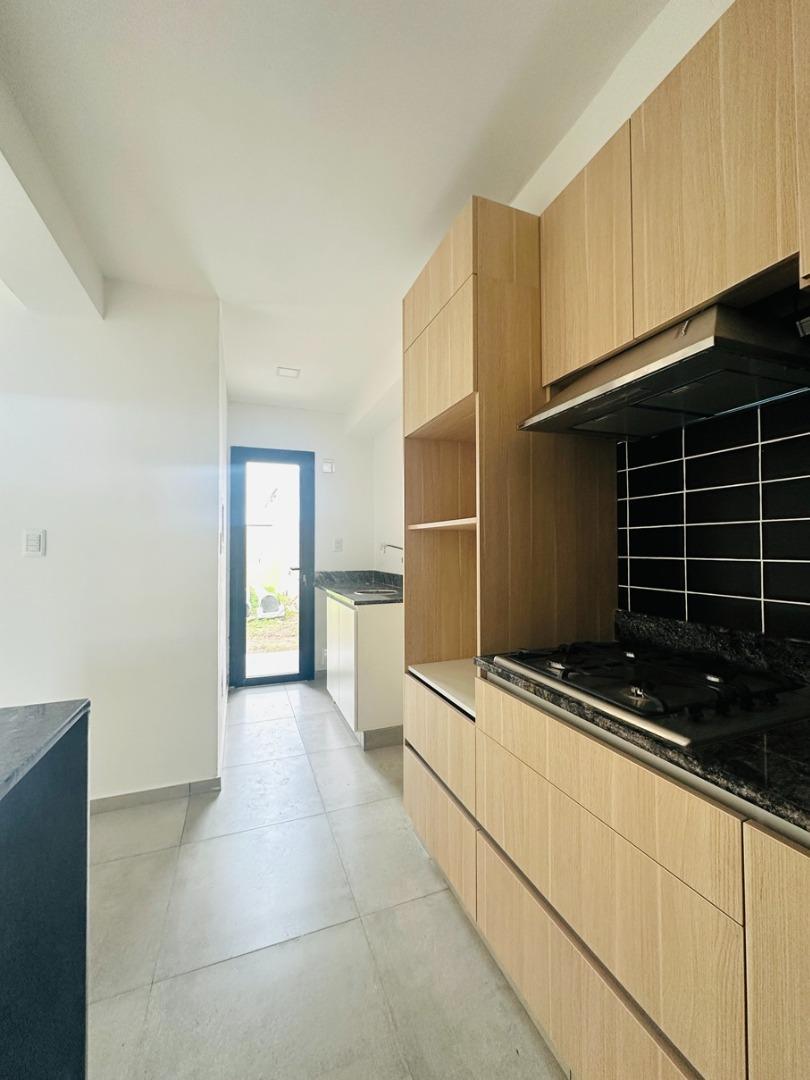 Cdad De Valparaíso 7500