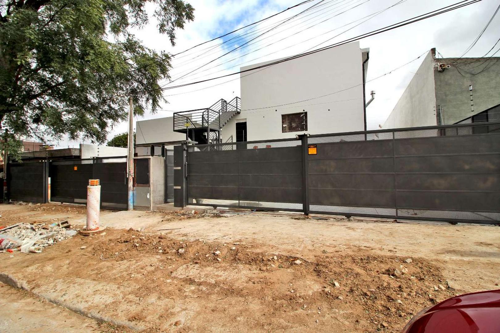 Venta apto. 2 dorm.patio, parrillero, cochera.